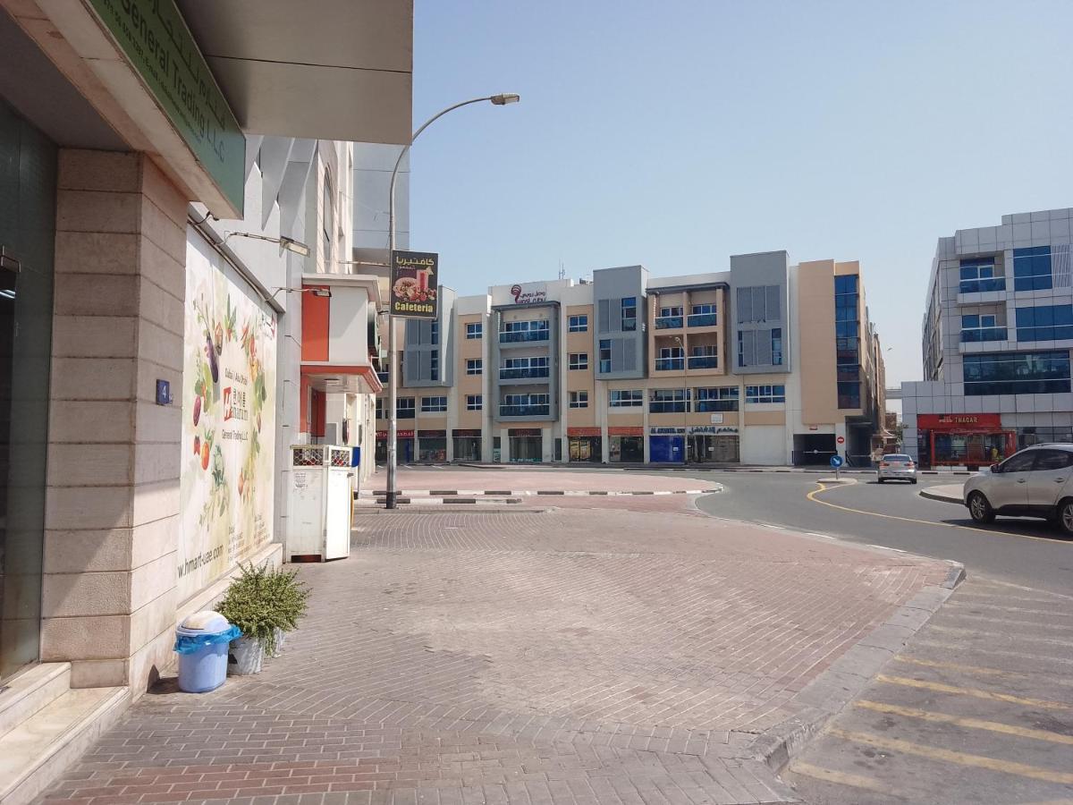 Abree Building New Hostel Dubaï Extérieur photo