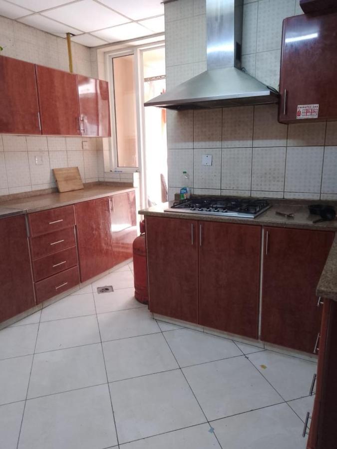 Abree Building New Hostel Dubaï Extérieur photo