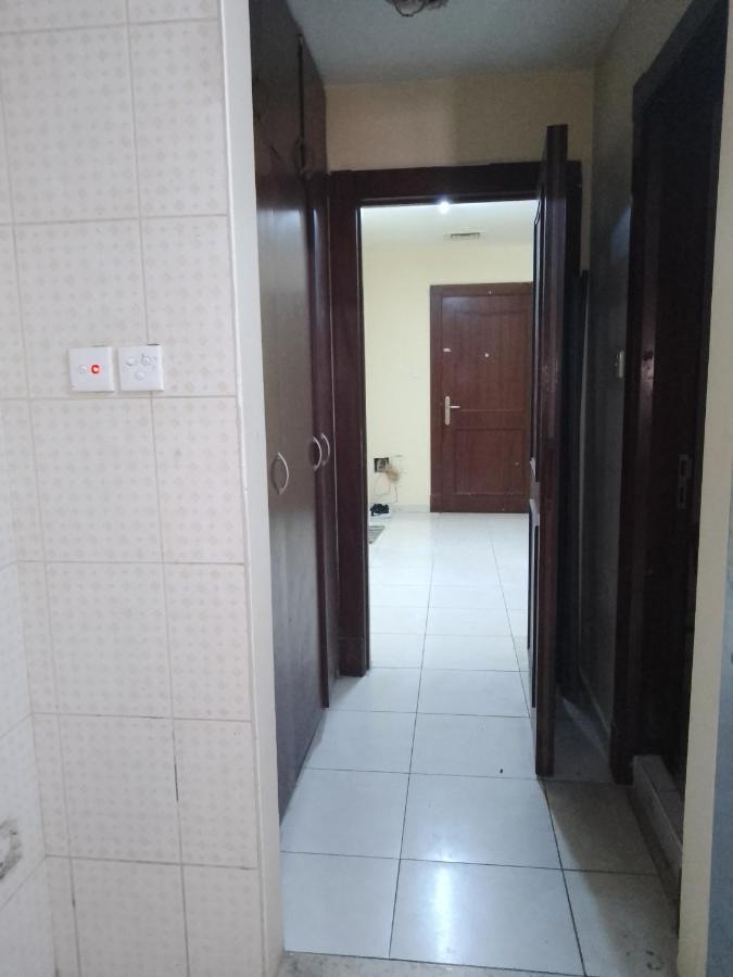 Abree Building New Hostel Dubaï Extérieur photo