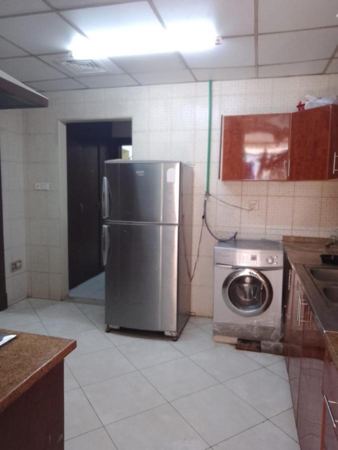 Abree Building New Hostel Dubaï Extérieur photo