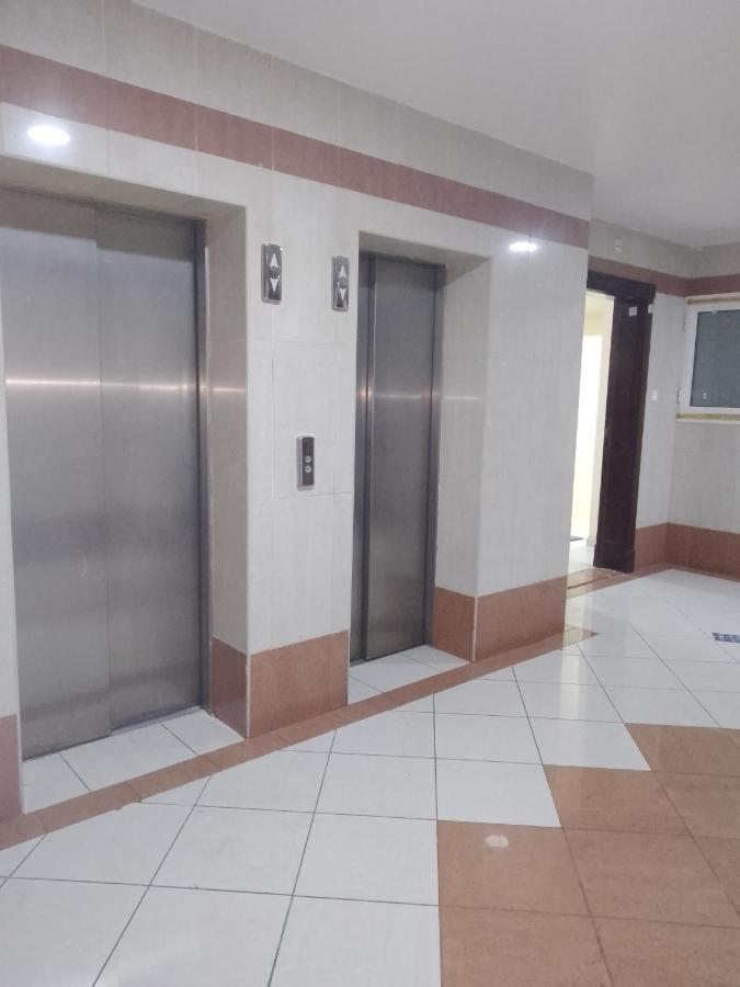 Abree Building New Hostel Dubaï Extérieur photo